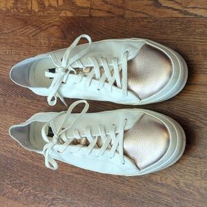Steven by Steven Madden Vertue sneakers pink shiny white shoes leather 9.5
